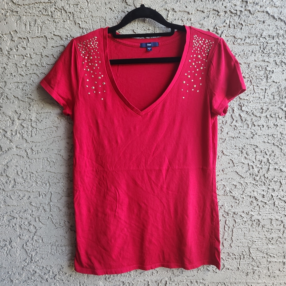 GAP Red Short Sleeve V-Neck TShirt with Studded Shoulders